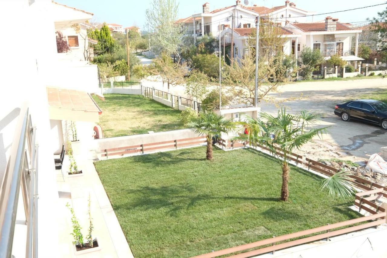 Villa Valerie Nikiti  Exterior photo